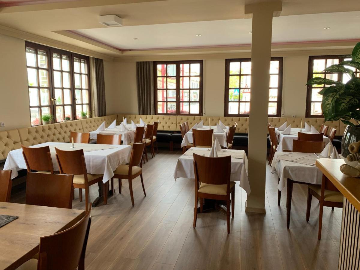 Hotel Deutsches Haus Lampertheim Eksteriør bilde